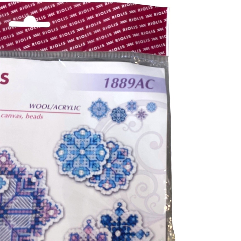 NIP Riolis Cross Stitch Kit Snowflakes‎ 1889AC Plastic Canvas Wool Acrylic Beads - Picture 4 of 5